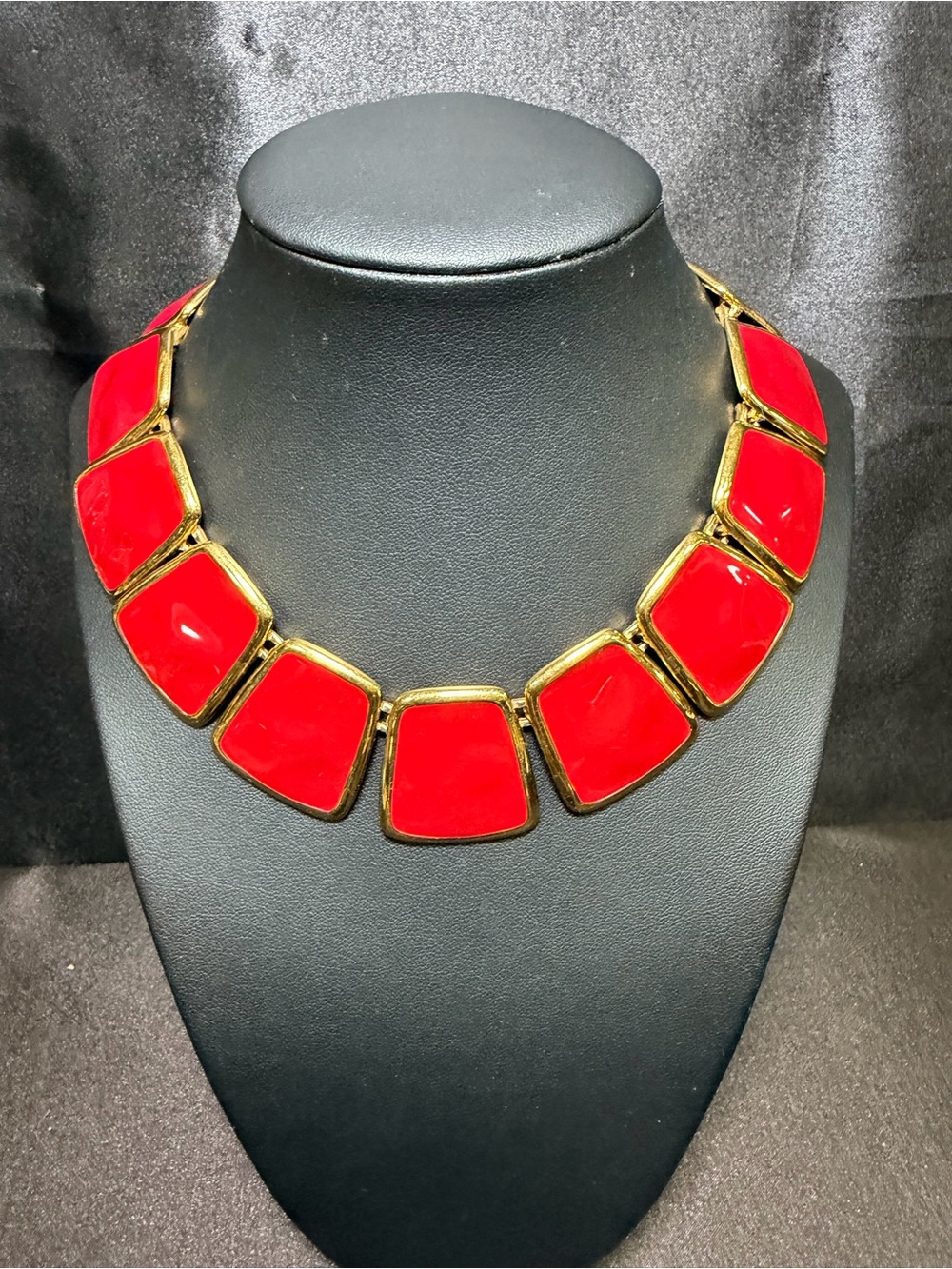 Classic Book piece Monet Red enamel Statement Collar Necklace - Gold Trim